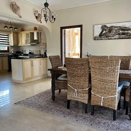 4 Bedroom In Esentepe *