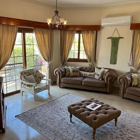 Villa 4 Bedroom In Esentepe *