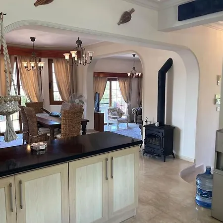 4 Bedroom In Esentepe Villa Kyrenia (Northern Cyprus)